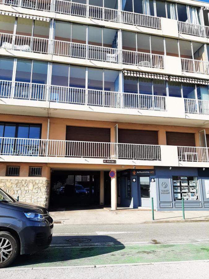 Front De Mer Golfe De Saint-Tropez Sainte-Maxime Exterior photo